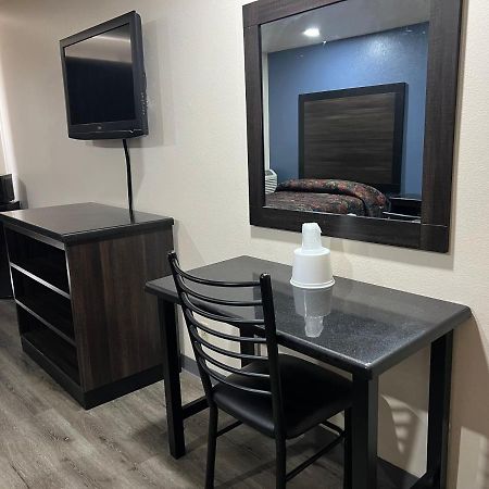 Economy Inn Фресно Экстерьер фото