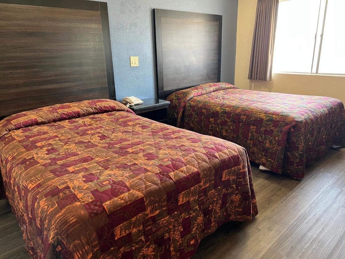Economy Inn Фресно Экстерьер фото