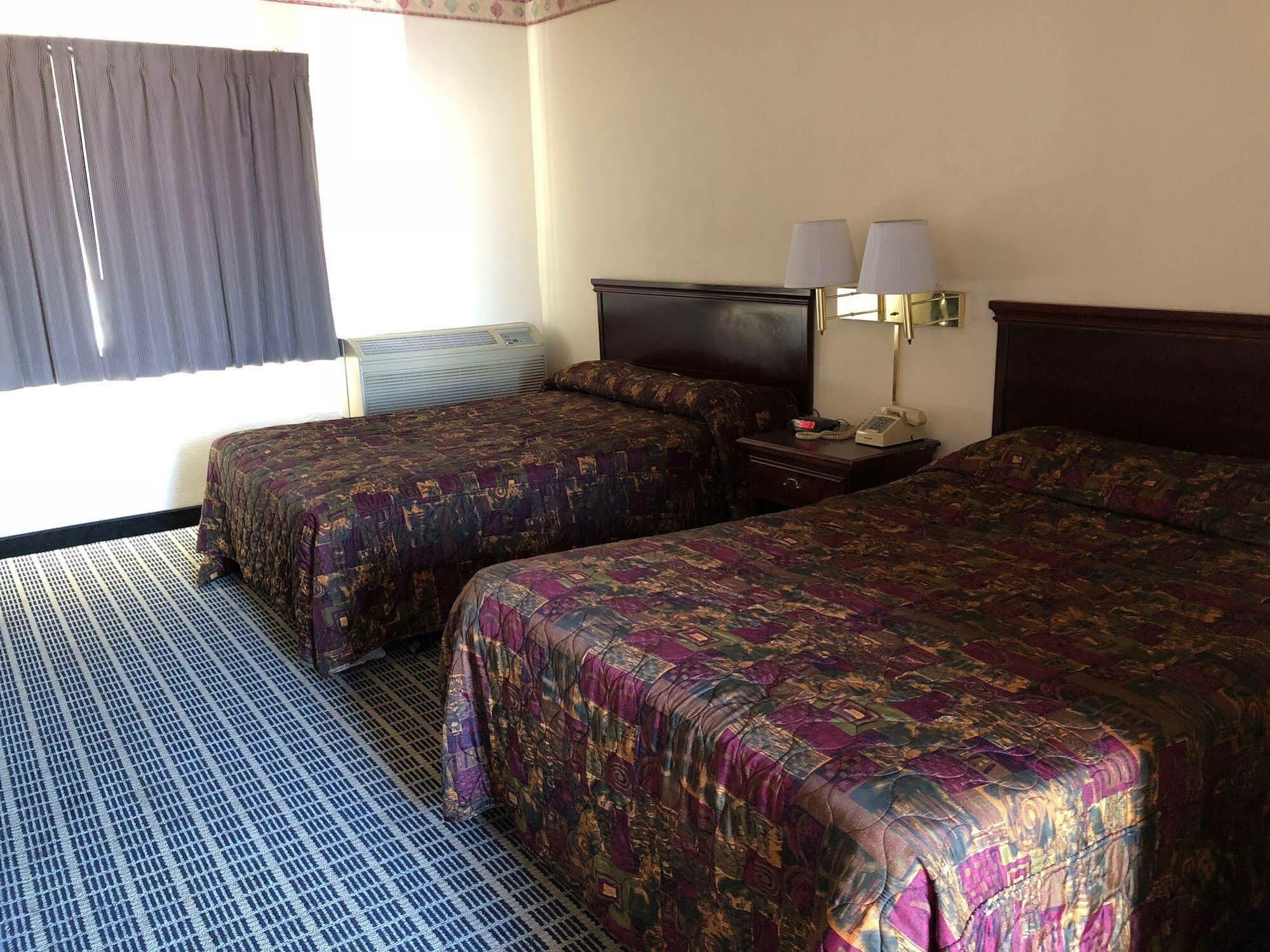 Economy Inn Фресно Экстерьер фото